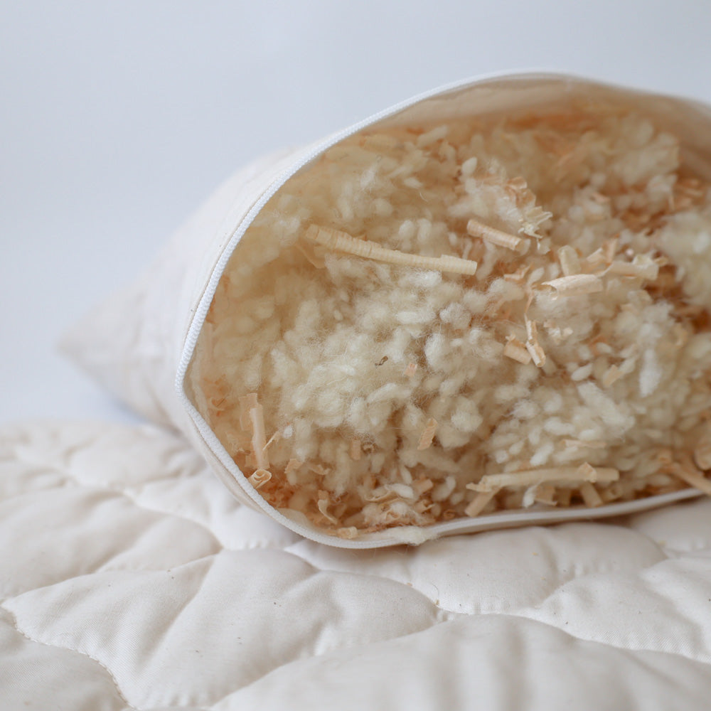 Zirbe/Schafwollkugel-Kopfkissen mit Steppbezug BIO